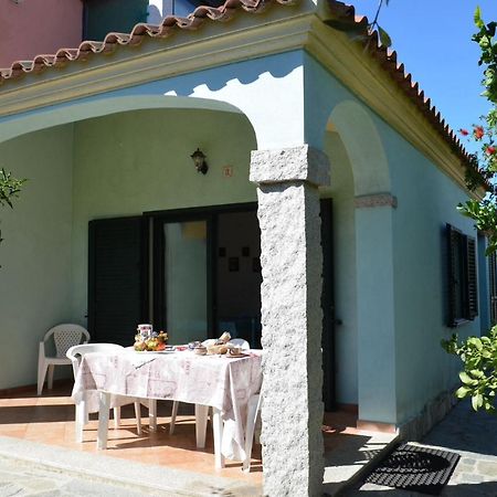 Iss Travel, La Padula - Apartments With Private Veranda And Parking San Teodoro  Extérieur photo