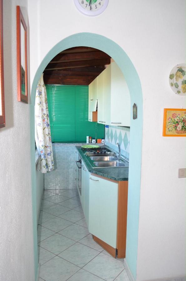 Iss Travel, La Padula - Apartments With Private Veranda And Parking San Teodoro  Extérieur photo