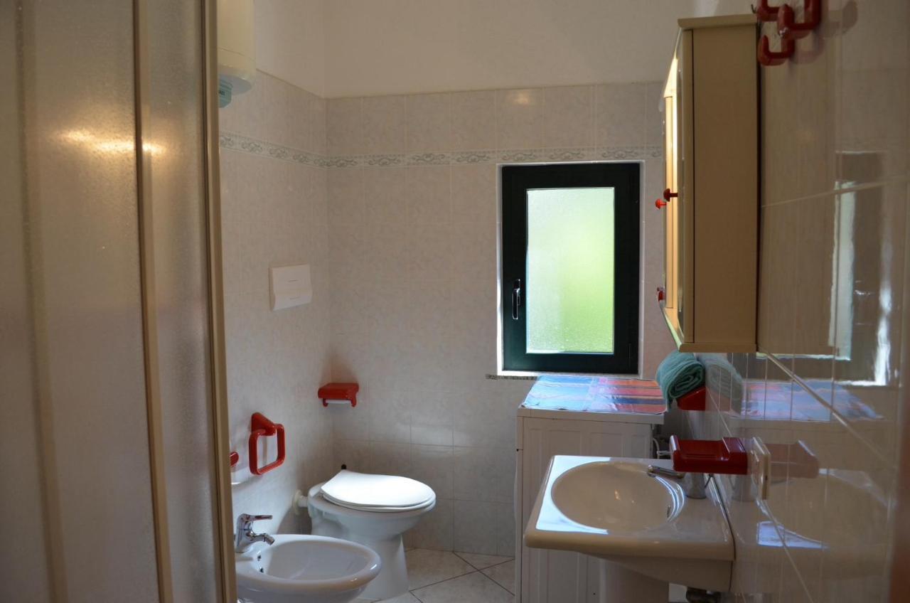 Iss Travel, La Padula - Apartments With Private Veranda And Parking San Teodoro  Extérieur photo